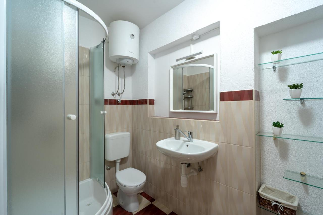 Erika Apartment Krk Town Bagian luar foto