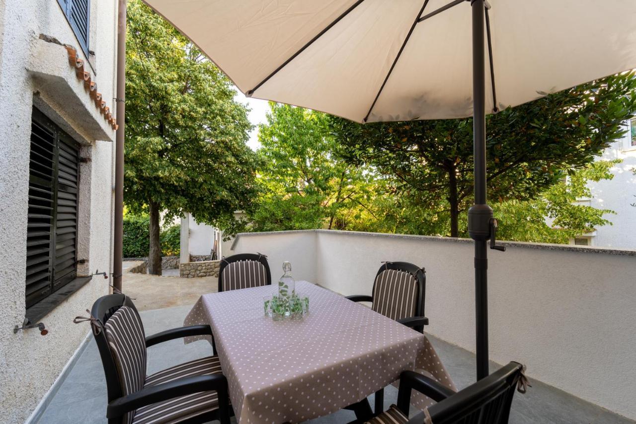 Erika Apartment Krk Town Bagian luar foto