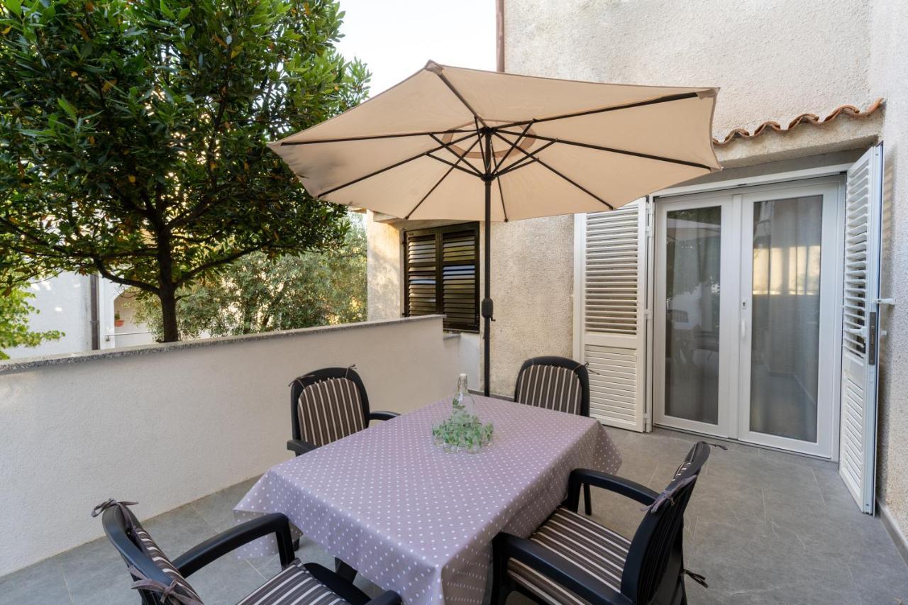 Erika Apartment Krk Town Bagian luar foto