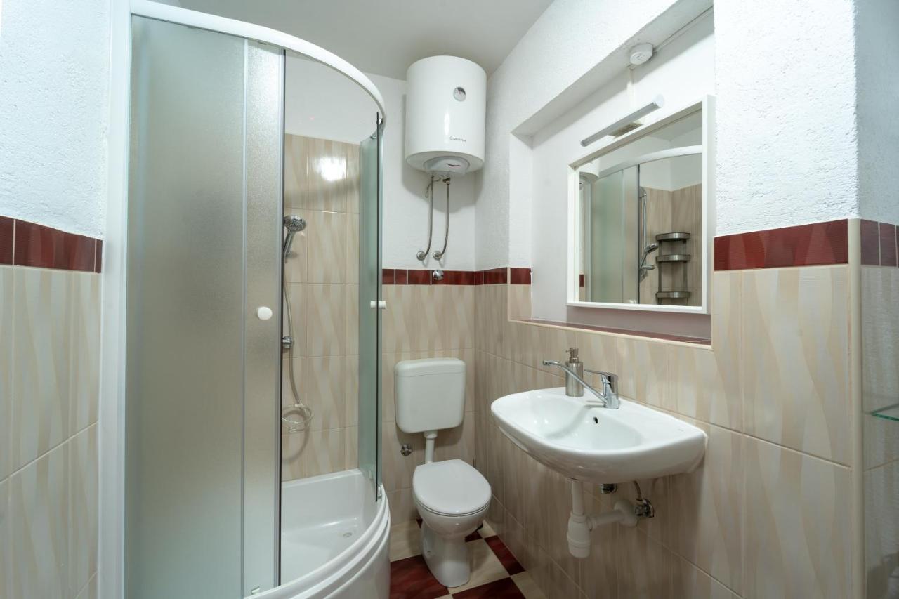 Erika Apartment Krk Town Bagian luar foto